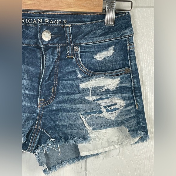 American Eagle 🦅 Shortie Distressed Ripped Denim Shorts Size 4 - Picture 4 of 10